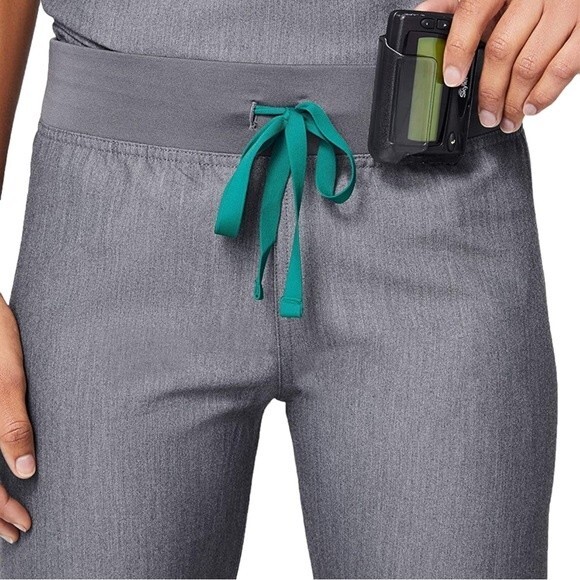 Figs Livingston Basic Scrub Pants Yoga Waistband Straight Leg Gray Size XXS 2XS - Picture 7 of 12